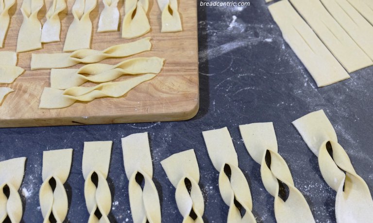 Preparation of angel wings