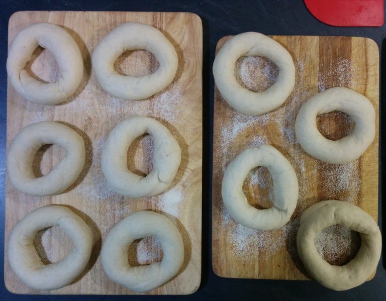 Shaped bagels