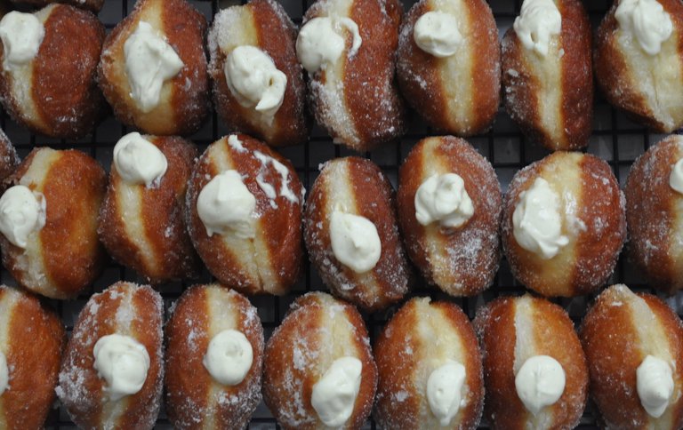 Creme patissiere doughnuts