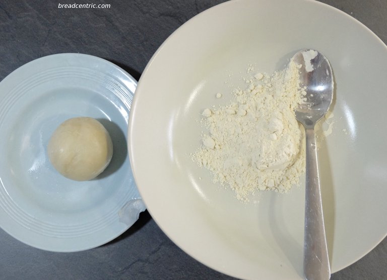 Gluten from the dough (left) vs gluten in powder (right)