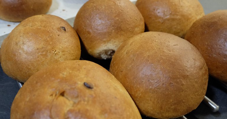 Maślane bułeczki z czekoladą. Buttery chocolate buns.