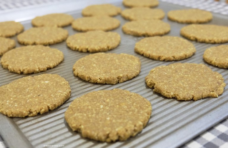 Not enough space between the biscuits