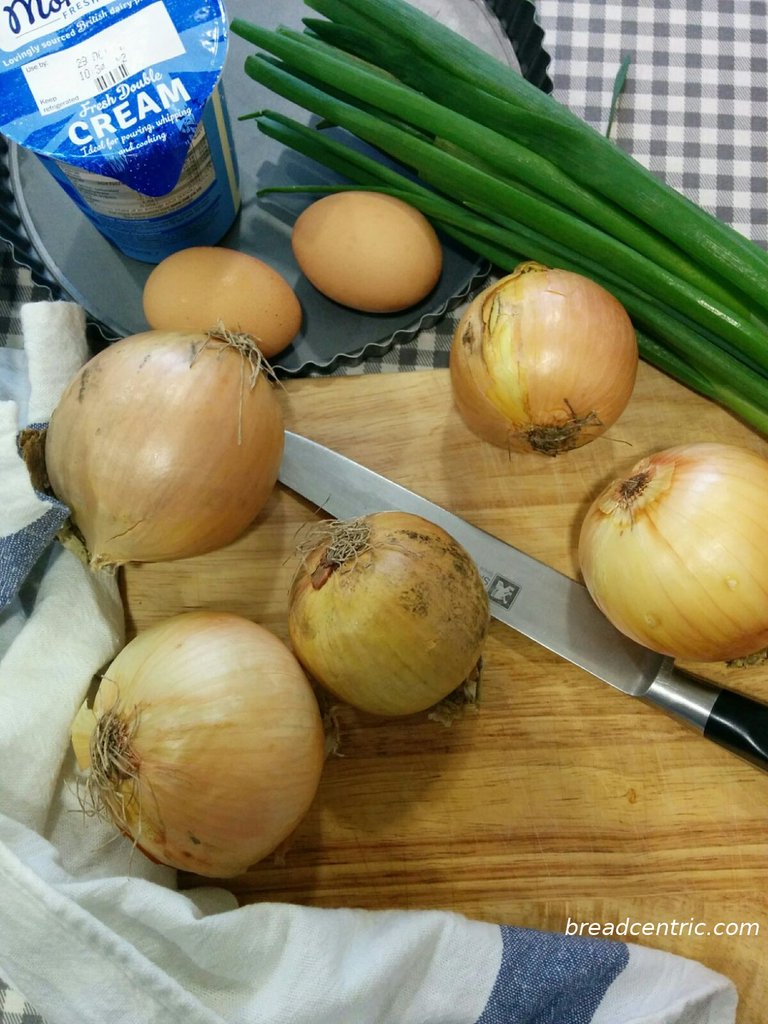 Onion and herbs filling